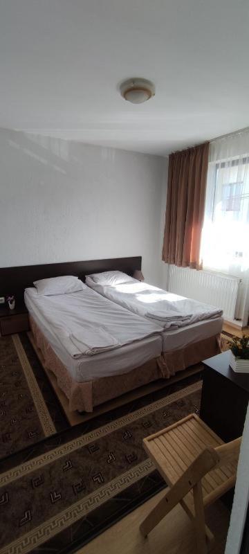 Djolevi Guesthouse Dobrinishte Bagian luar foto